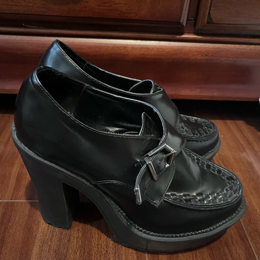 TUK HIGH HEEL LOOK ALIKE BLACK faux leather SIZE 10